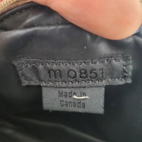 M0851 Leather Wallet - Picture 6 of 8